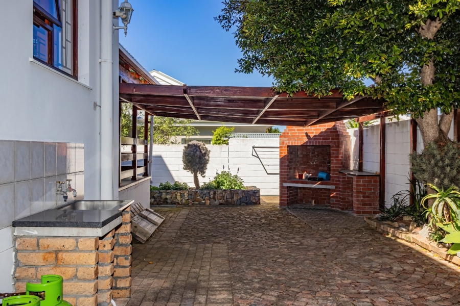 3 Bedroom Property for Sale in Onrus Western Cape